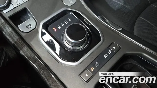 Land Rover Range Rover Evoque 2018 thumb 9