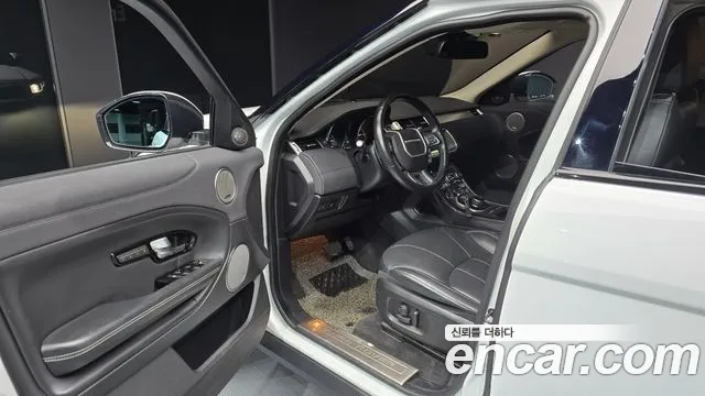Land Rover Range Rover Evoque 2018 thumb 10