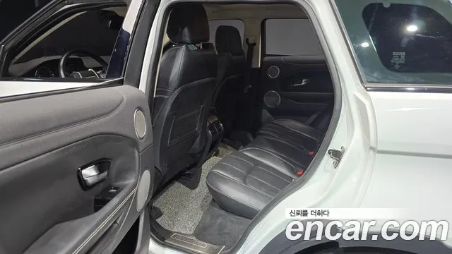 Land Rover Range Rover Evoque 2018 thumb 11