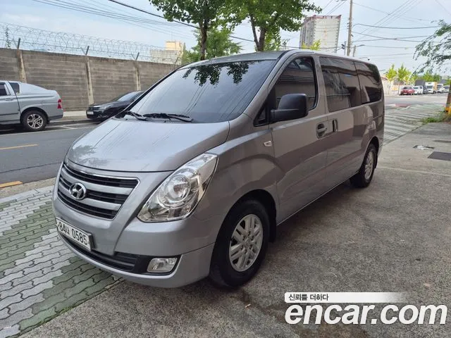 Hyundai Starex 2017 thumb 2