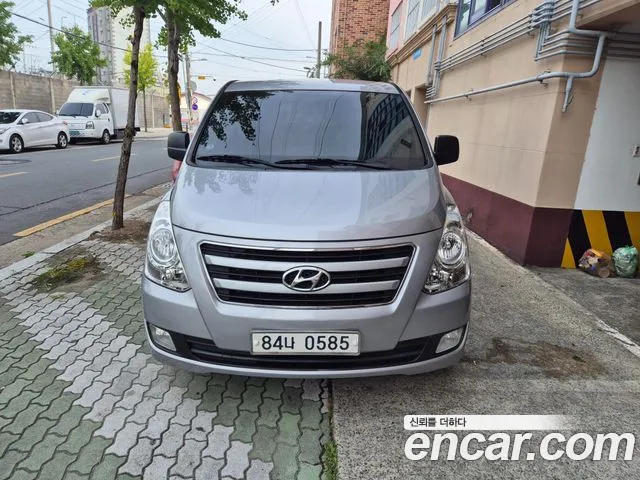 Hyundai Starex 2017 thumb 11