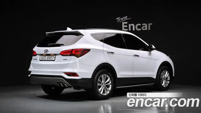 Hyundai Santa Fe 2017 thumb 2