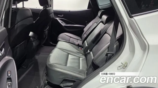 Hyundai Santa Fe 2017 thumb 11