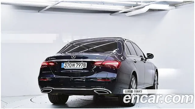Mercedes-Benz E-Класс 2023 thumb 3