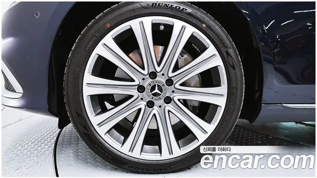 Mercedes-Benz E-Класс 2023 thumb 5