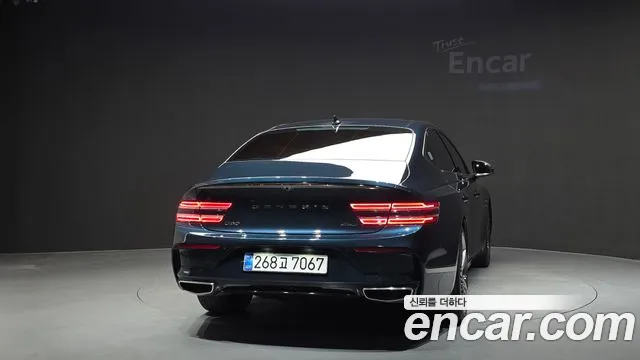 Genesis G80 2022 thumb 4