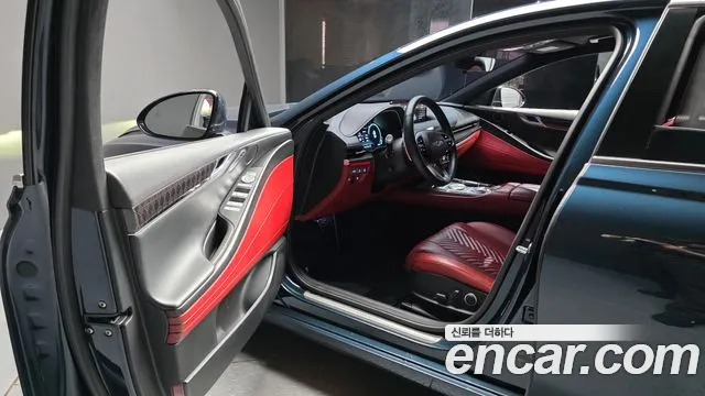 Genesis G80 2022 thumb 10