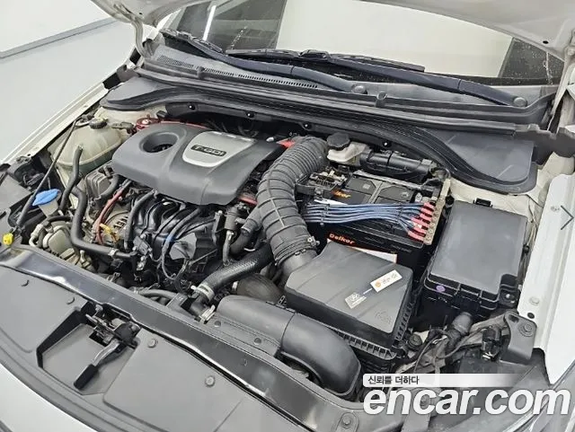 Hyundai Avante 2016 thumb 5