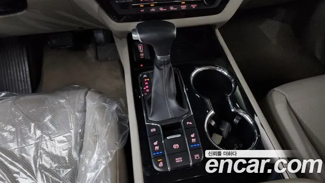 Kia Carnival 2019 thumb 8