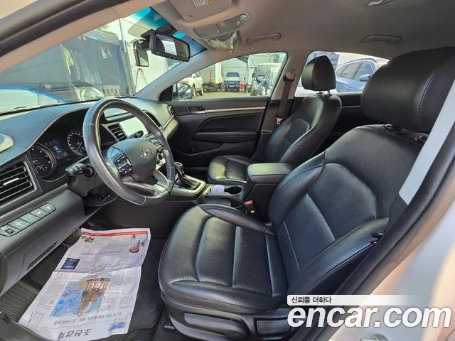 Hyundai Avante 2018 thumb 10