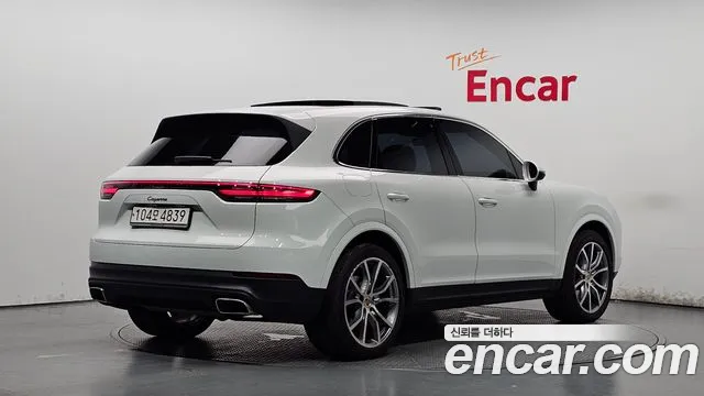 Porsche Cayenne 2020 thumb 2