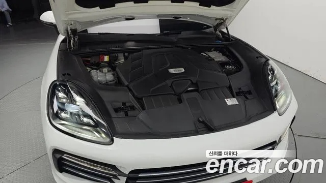 Porsche Cayenne 2020 thumb 6