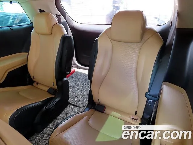 Kia Carnival 2021 thumb 7