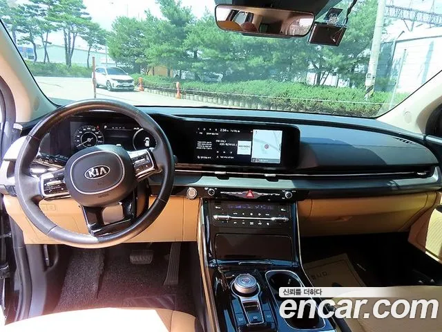 Kia Carnival 2021 thumb 8