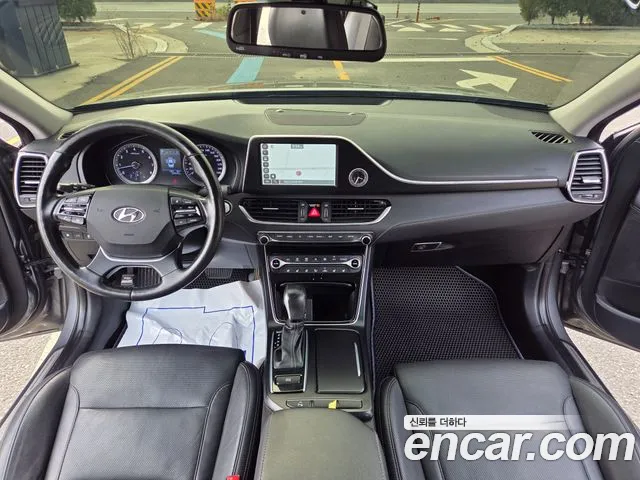 Hyundai Grandeur 2017 thumb 8