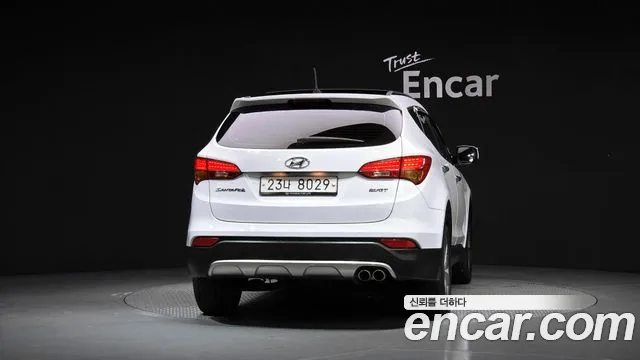 Hyundai Santa Fe 2013 thumb 4
