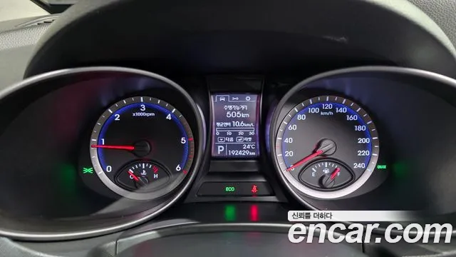 Hyundai Santa Fe 2013 thumb 8