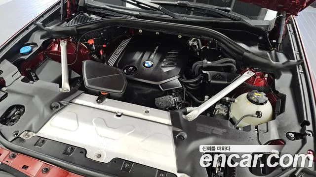 BMW X4 2020 thumb 6