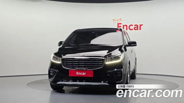 Kia Carnival 2019 thumb 3