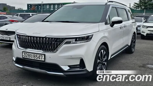 Kia Carnival 2021 thumb 3