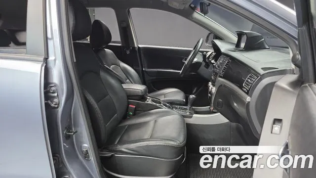 KG_Mobility_Ssangyong KORANDO 2013 thumb 11