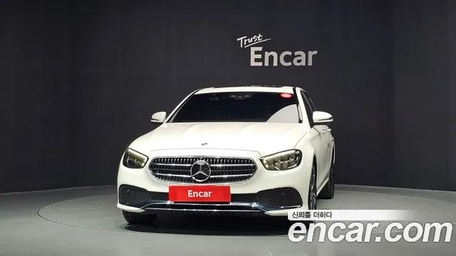 Mercedes-Benz E-Класс 2022 thumb 3