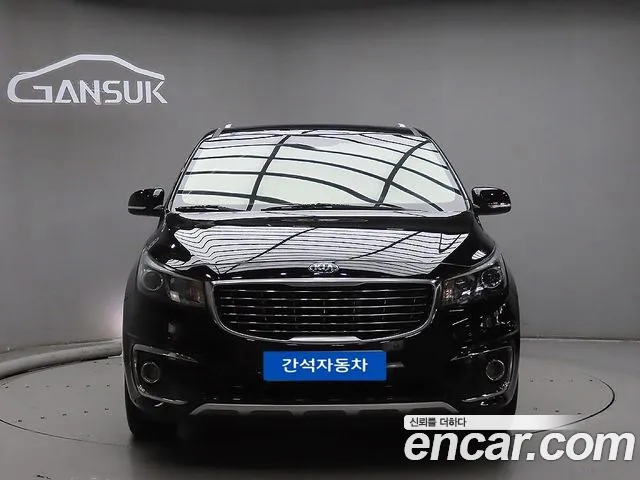 Kia Carnival 2018 thumb 3
