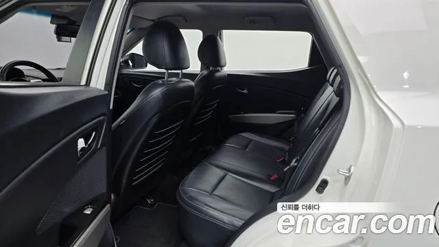 KG_Mobility_Ssangyong TIBOLI 2016 thumb 12