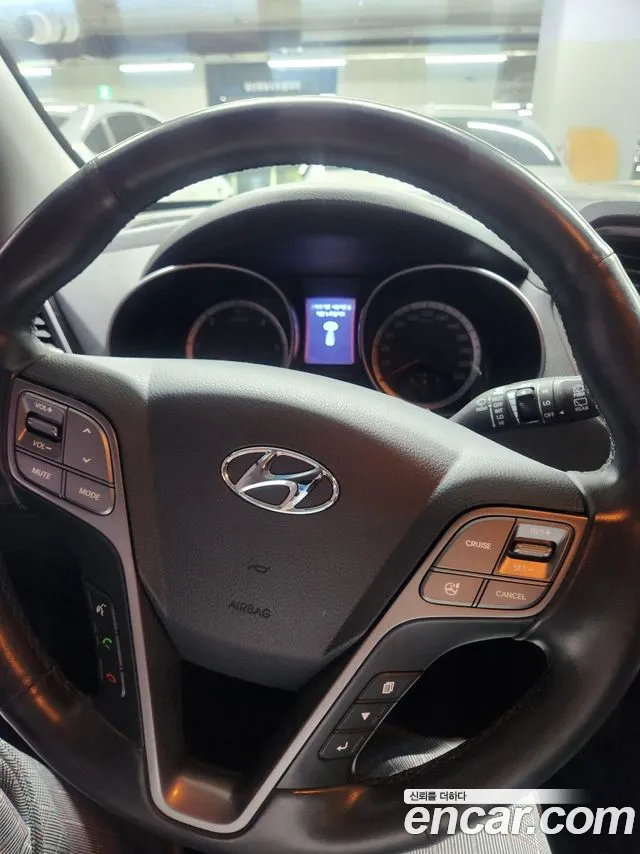 Hyundai Santa Fe 2014 thumb 8