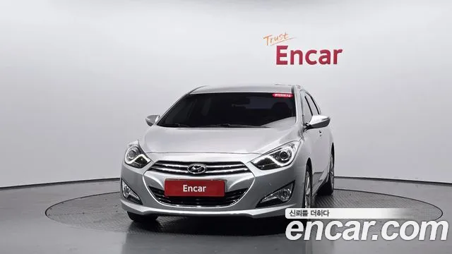 Hyundai i40 2013 thumb 2