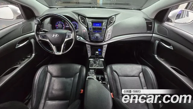 Hyundai i40 2013 thumb 6