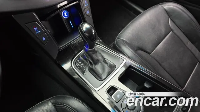 Hyundai i40 2013 thumb 8
