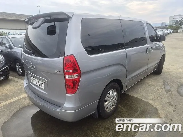 Hyundai Starex 2016 thumb 2