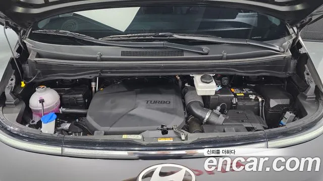 Hyundai Staria 2025 thumb 6
