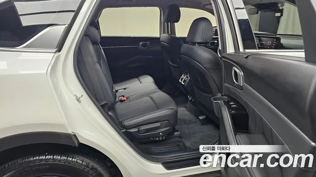 Kia Sorento 2023 thumb 10