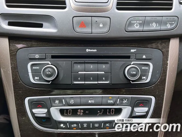 Renault-KoreaSamsung SM5 2015 thumb 9
