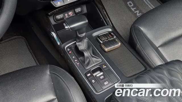 Kia Sorento 2017 thumb 9