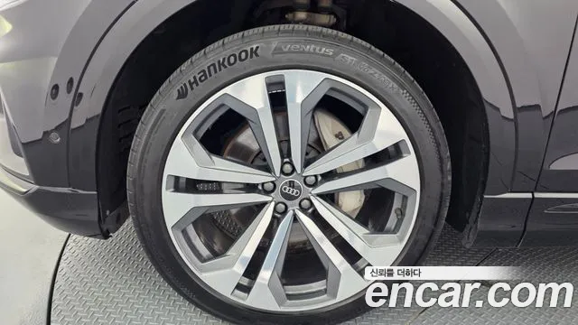 Audi Q8 2023 thumb 5