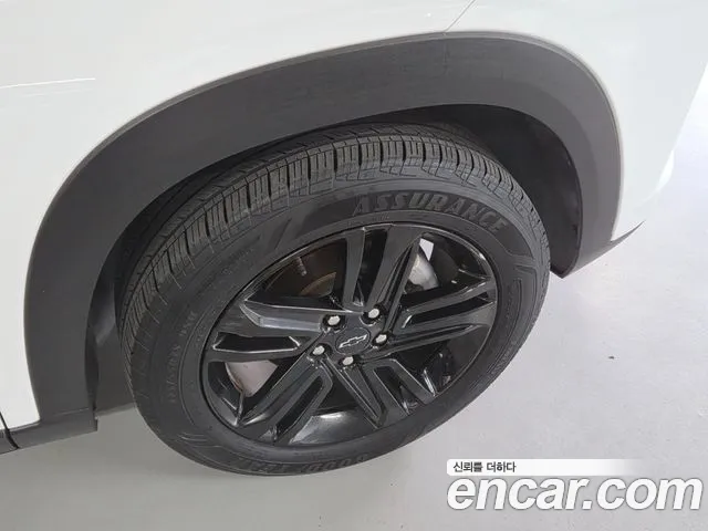 ChevroletGMDaewoo Tracker 2023 thumb 5