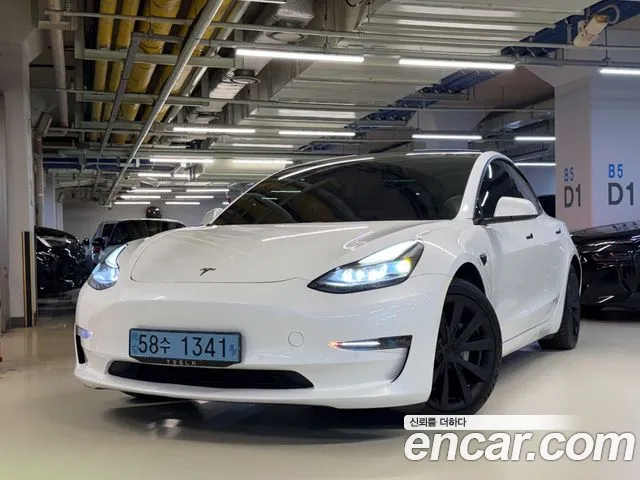Tesla Model 3 2021 thumb 12