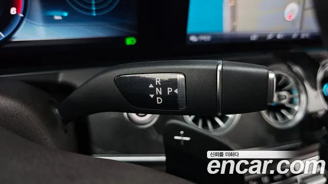 Mercedes-Benz CLS-Class 2019 thumb 9