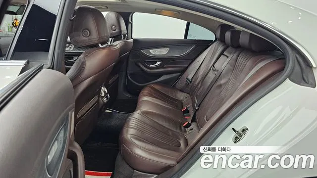 Mercedes-Benz CLS-Class 2019 thumb 12