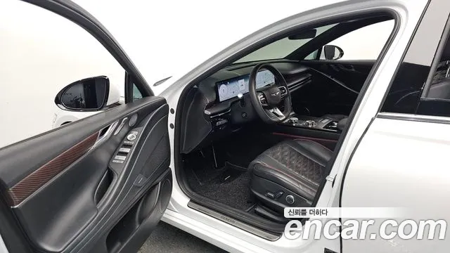 Genesis G80 2024 thumb 9
