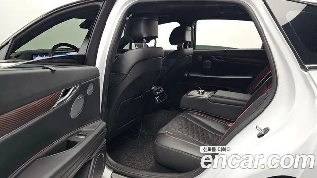 Genesis G80 2024 thumb 11