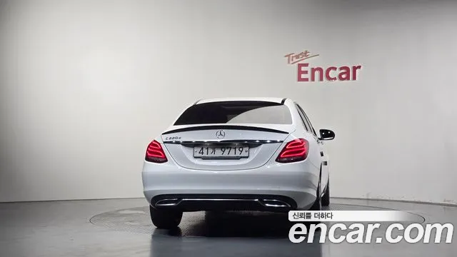 Mercedes-Benz C-Класс 2017 thumb 4