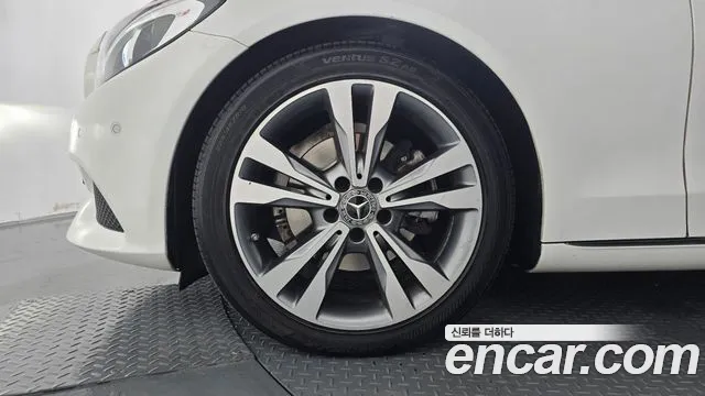 Mercedes-Benz C-Класс 2017 thumb 5