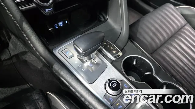 Genesis G70 2018 thumb 9