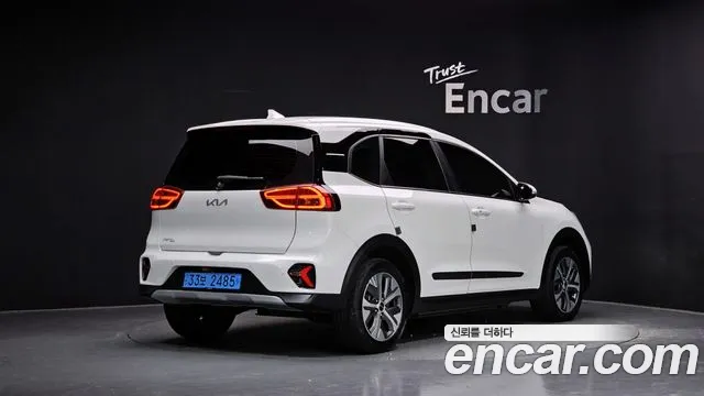Kia Niro 2022 thumb 2