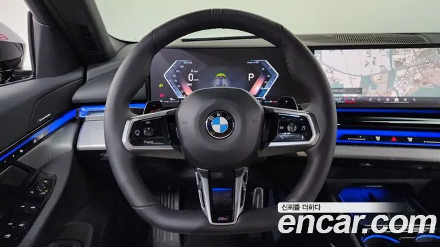 BMW 5-Series 2025 thumb 12