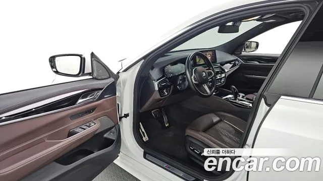 BMW Gran Turismo 2023 thumb 10